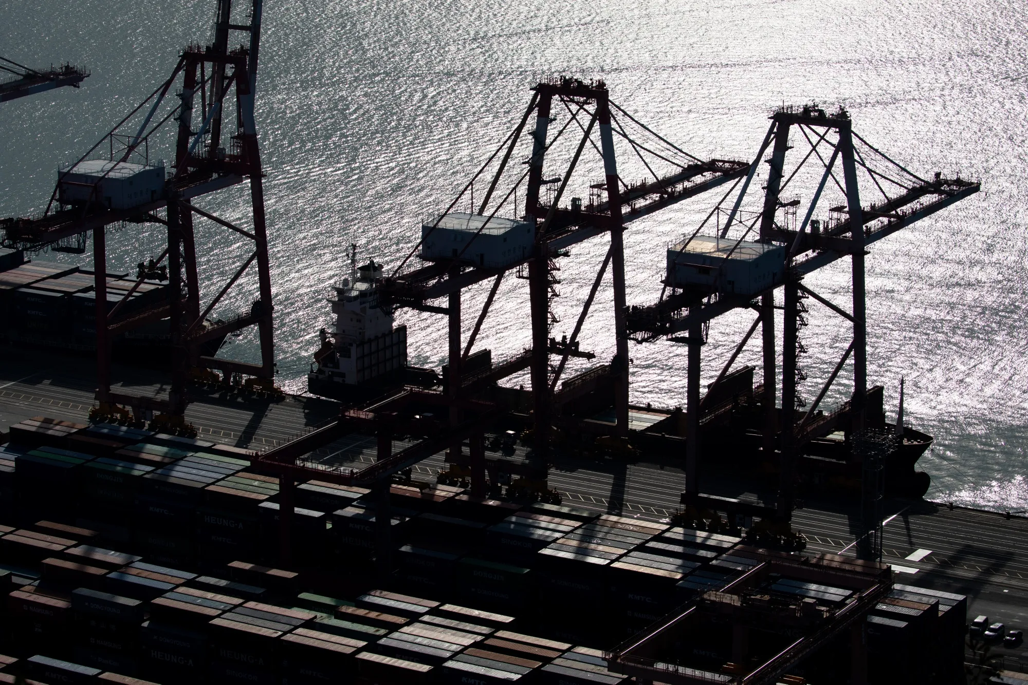 Container ships are docked&nbsp;in the Busan Port Terminal (BPT) in&nbsp;South Korea.