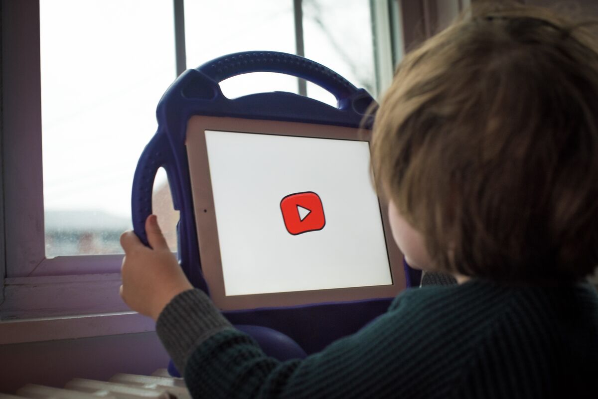 YouTube Creators Spin Up AI Videos to Keep Babies Glued to the Screen