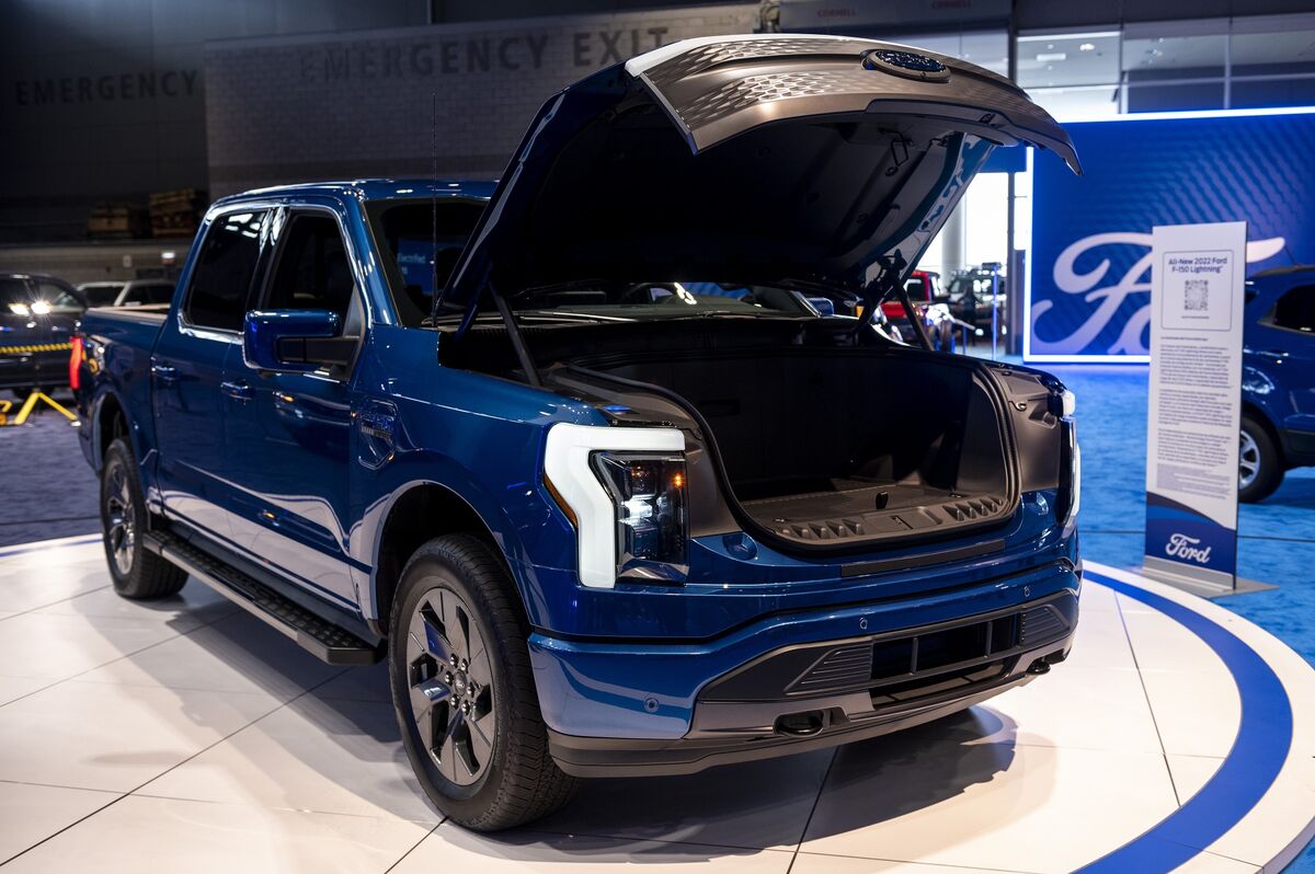 Ford Stops Shipping Electric F-150 Pickup Due to Quality Issue - Bloomberg