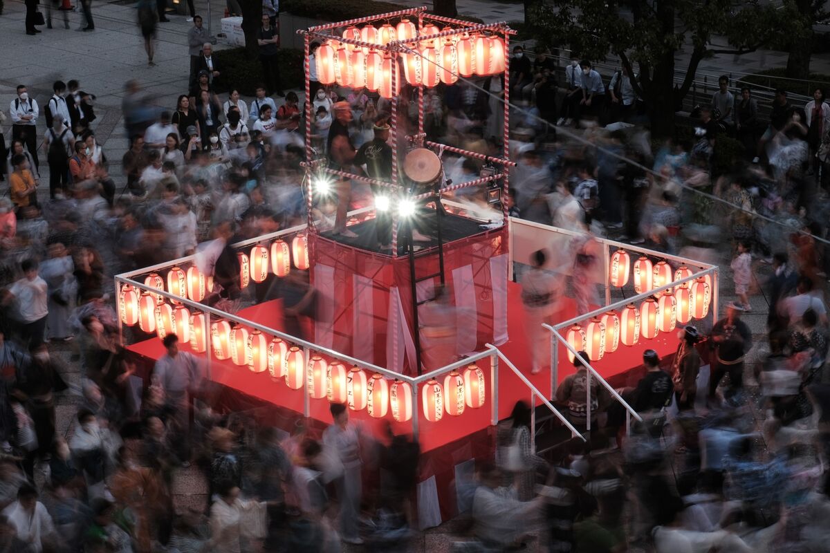 Japan Travel Tourist Guide to Summer Festivals, From Kyoto to Tokyo