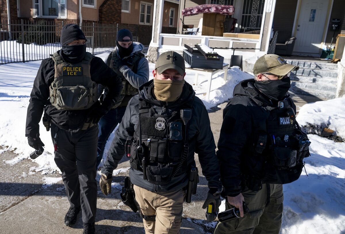 ICE Blasted by Minneapolis Judge for Violating Scores of Orders - Bloomberg