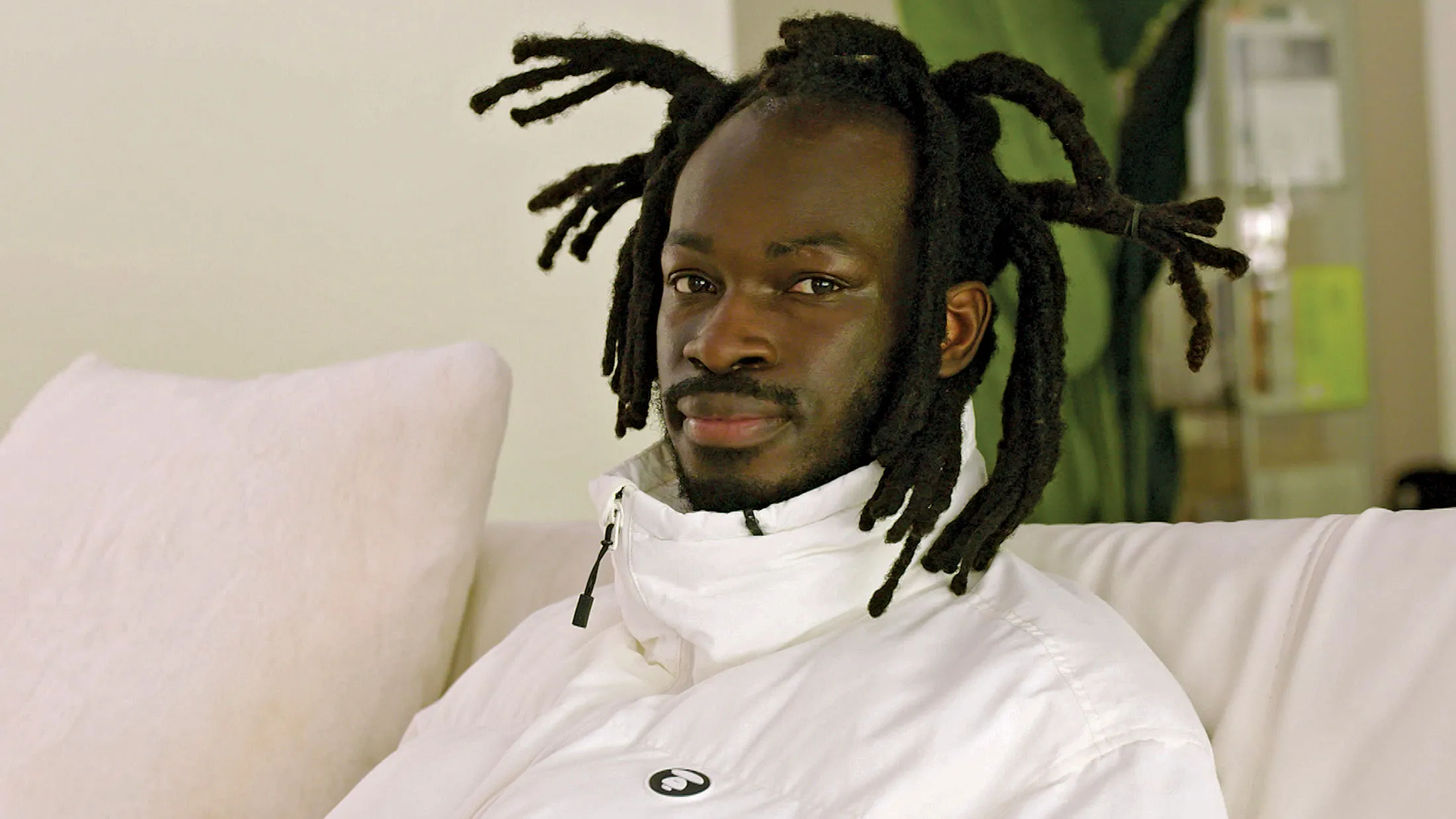 Wearable Tech Company Wants to Track Clothing Value - Bloomberg