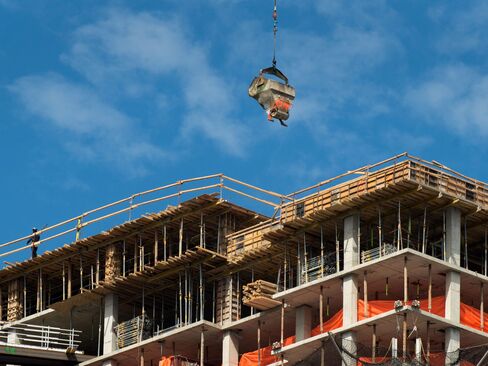 New condo developments -- high-rise towers offering amenities such as children’s playrooms and rooftop gardens -- helped fuel price gains, even as they accounted for only 10.6 percent of sales in the first quarter.