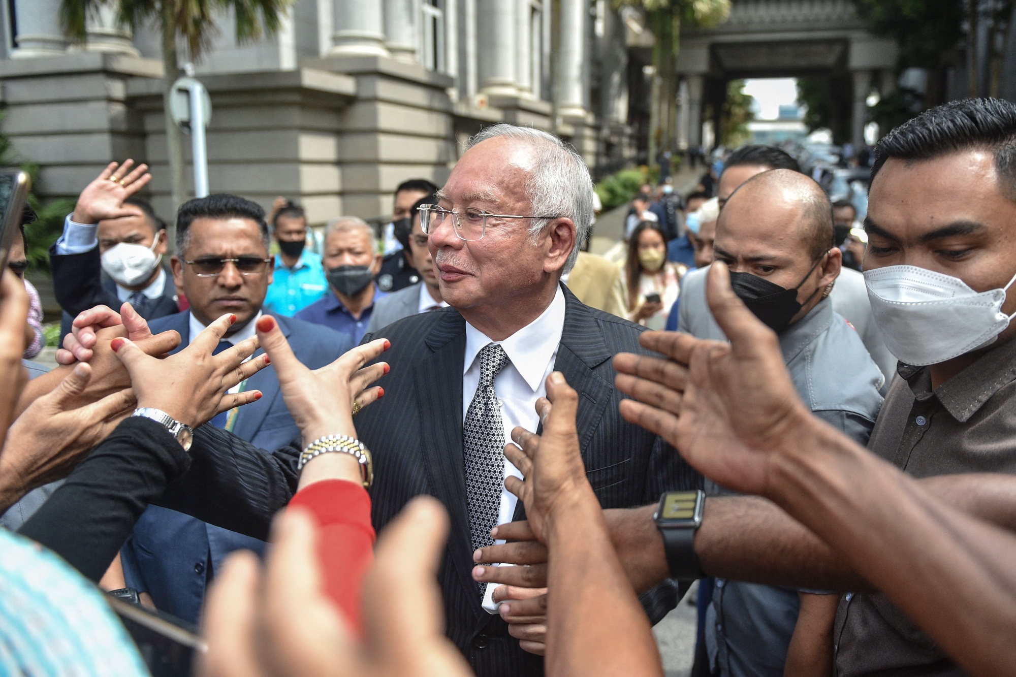 Former Malaysia King Cuts Najib’s Jail Term to 6 Years: CNA - Bloomberg