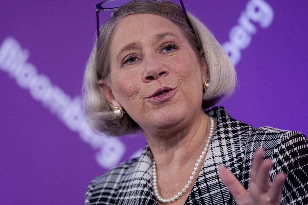 Biden senior advisor Anita Dunn has to divest investment portfolio