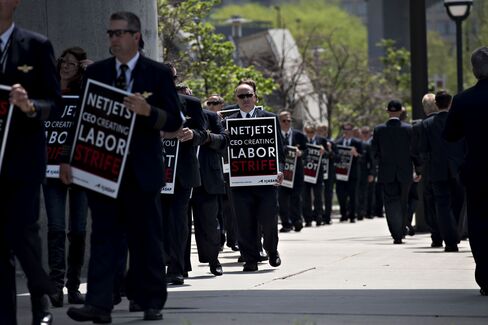 NetJets pilots during a protest outside the Berkshire AGM in Omaha in 2015.