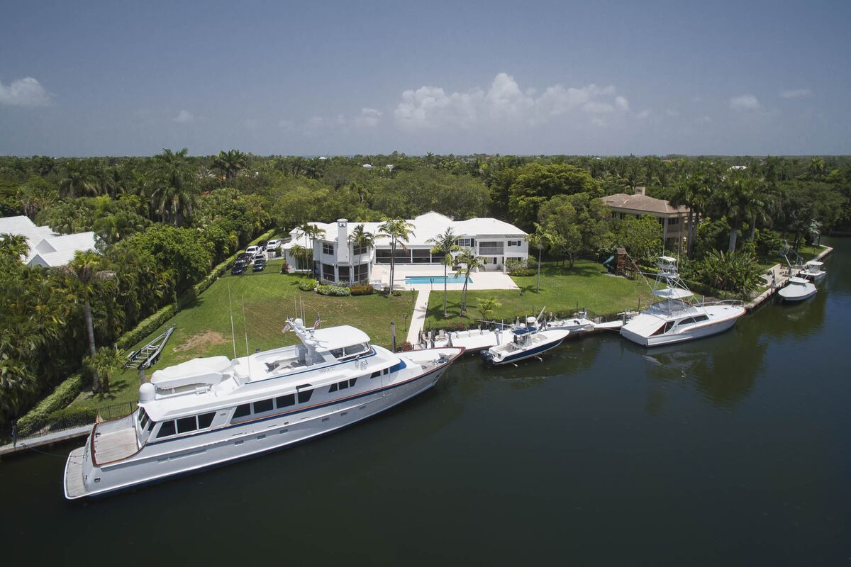 house with yacht dock