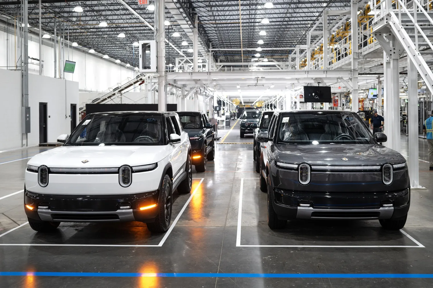 Rivian Beats Estimates With R2 SUV Driving Revenue Growth in First Full  Quarter - Bloomberg