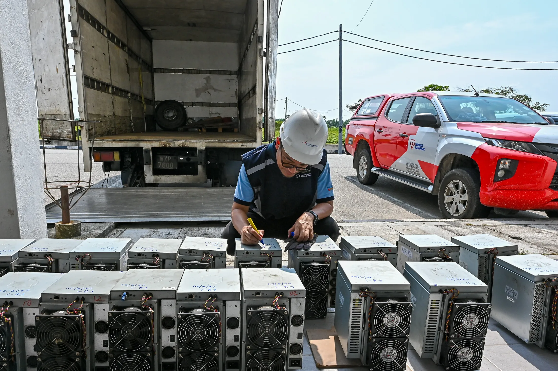 Bitcoin (BTC) Miners Hunted After Stealing $1 Billion Power From Malaysia  Grid - Bloomberg