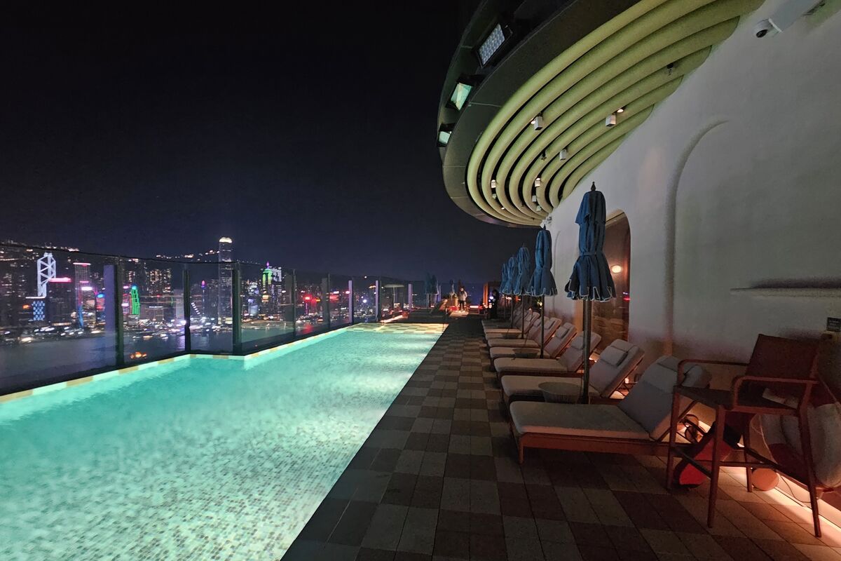 assets.bwbx.io image