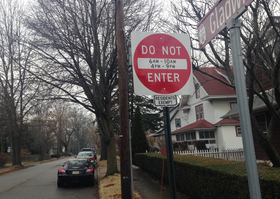 A sign warns non-resident drivers to avoid using a street in Leonia, New Jersey. 