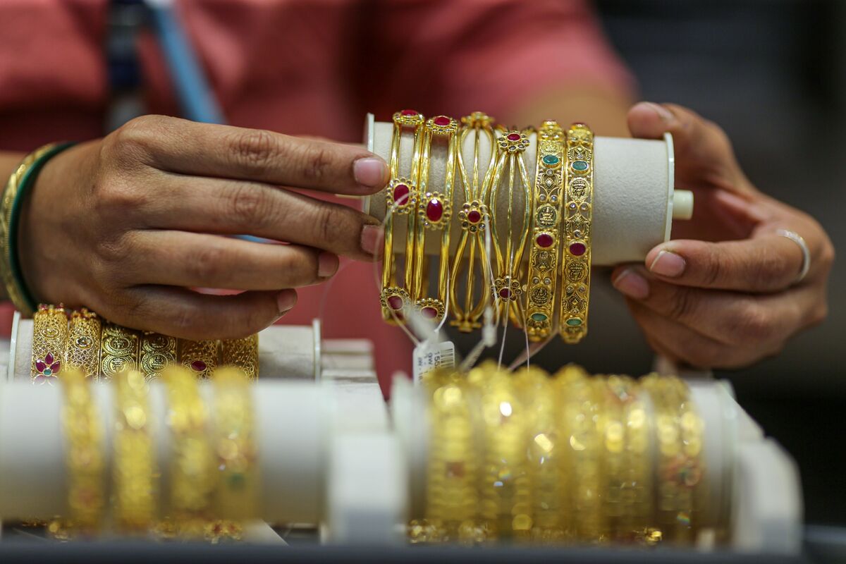 Billionaires Who Amassed Gold Fortunes in Dubai Face Slowdown
