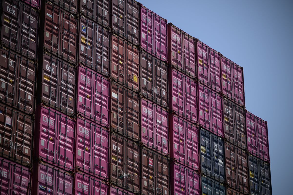 Japan’s Shipping Companies Suspend Operations in Persian Gulf