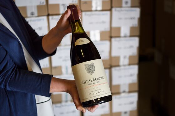 Swiss Wine Upstart Takes on the Old World Auctioneers