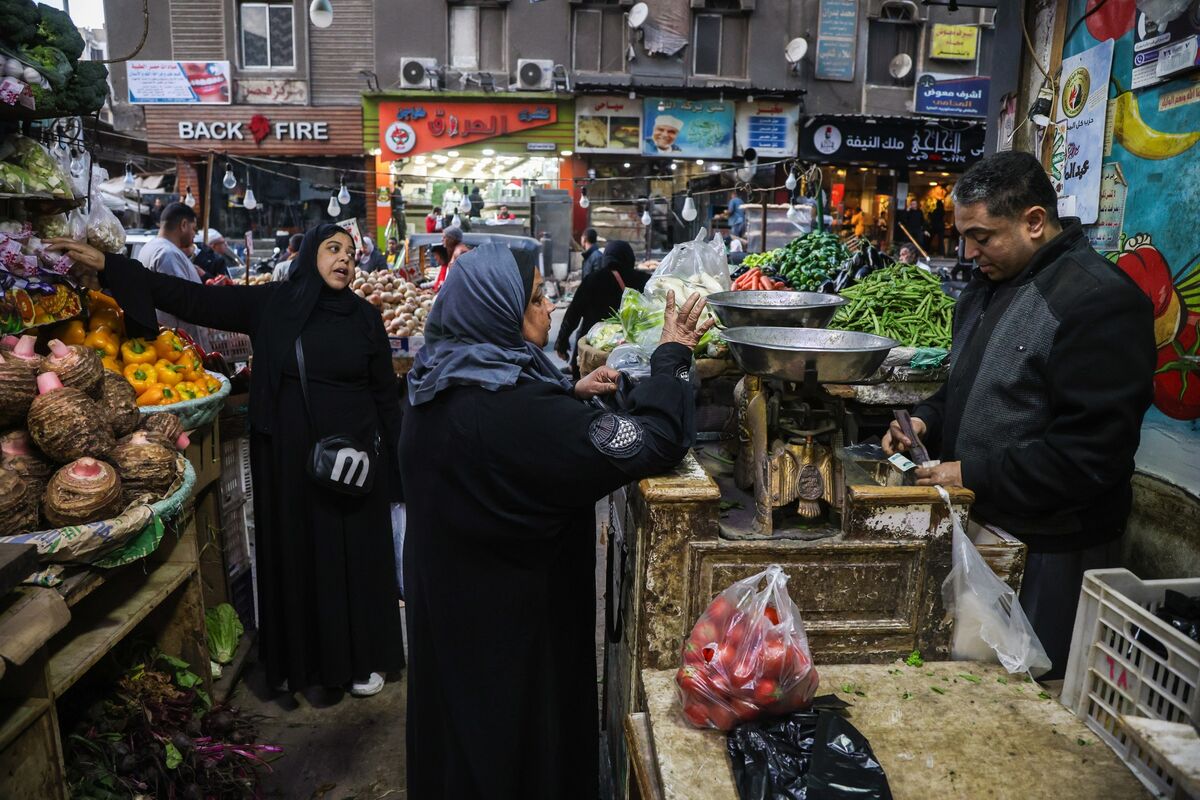 Egypt’s Inflation Sees Unexpected Easing Amid Iran War Impact