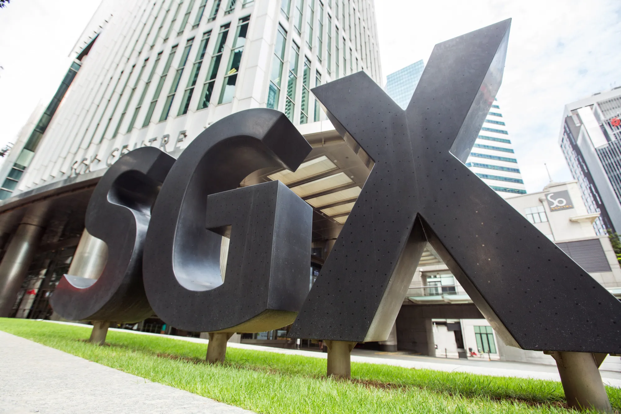 Singapore Exchange Faces Threat From HKEX China Share Move - Bloomberg