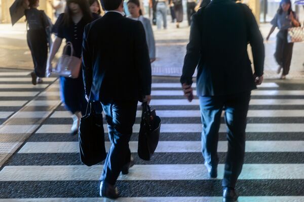 Asian Stocks Set to Track US Higher as Bonds Gain: Markets Wrap