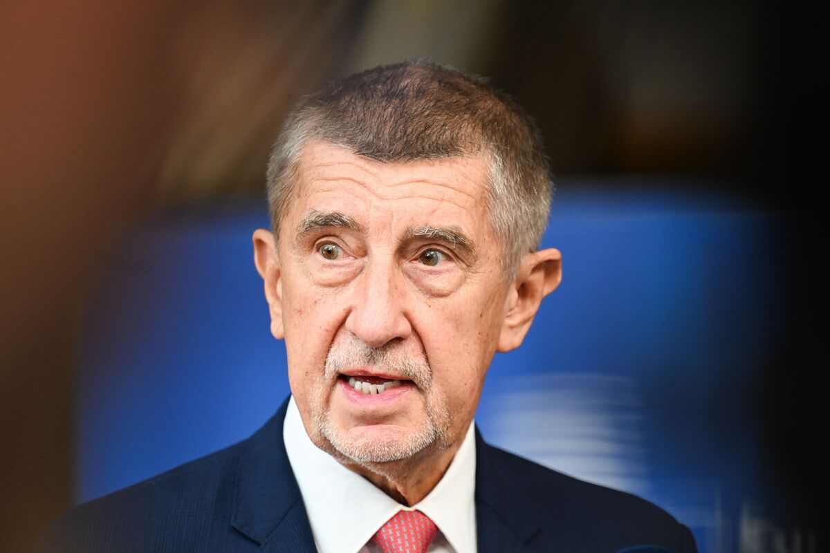 featured image for post Czech Billionaire Premier Feuds With Central Bank Over Rate Hike