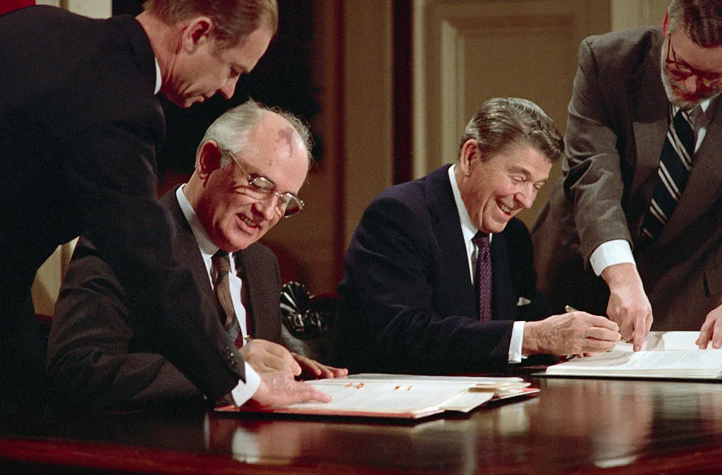 INF Nuclear Treaty: Trump Hits Replay On The Cold War End - Bloomberg