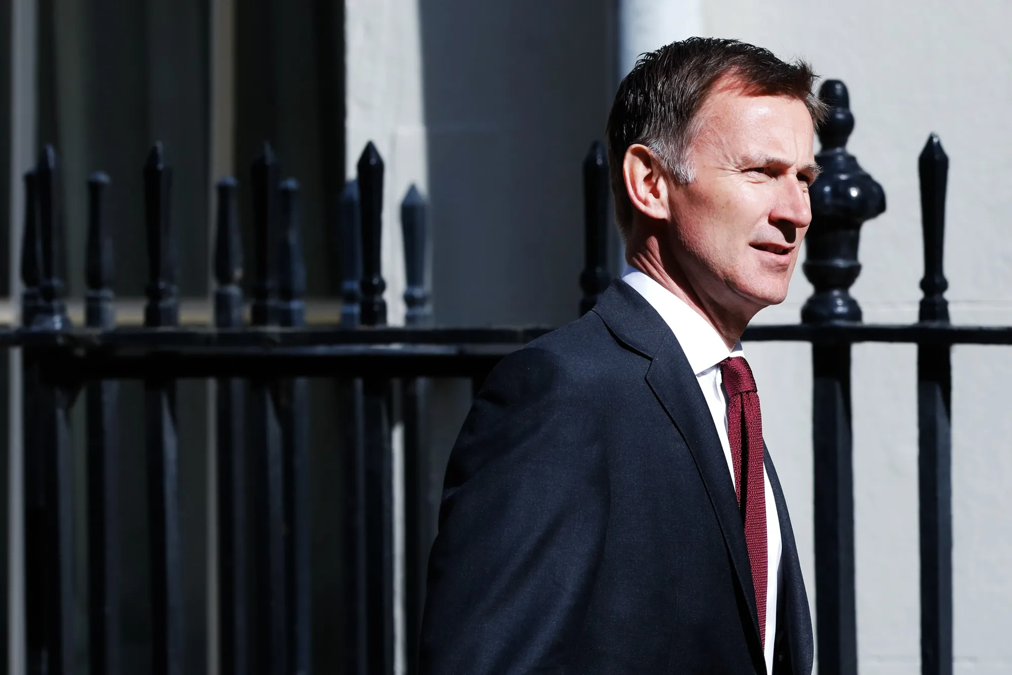 Jeremy Hunt, U.K. foreign secretary, arrives for a weekly meeting of cabinet ministers at number 10 Downing Street in London, U.K., on Tuesday, May 7, 2019. The government and opposition Labour Party are set for a crunch meeting on Tuesday that could define the course of Brexit.