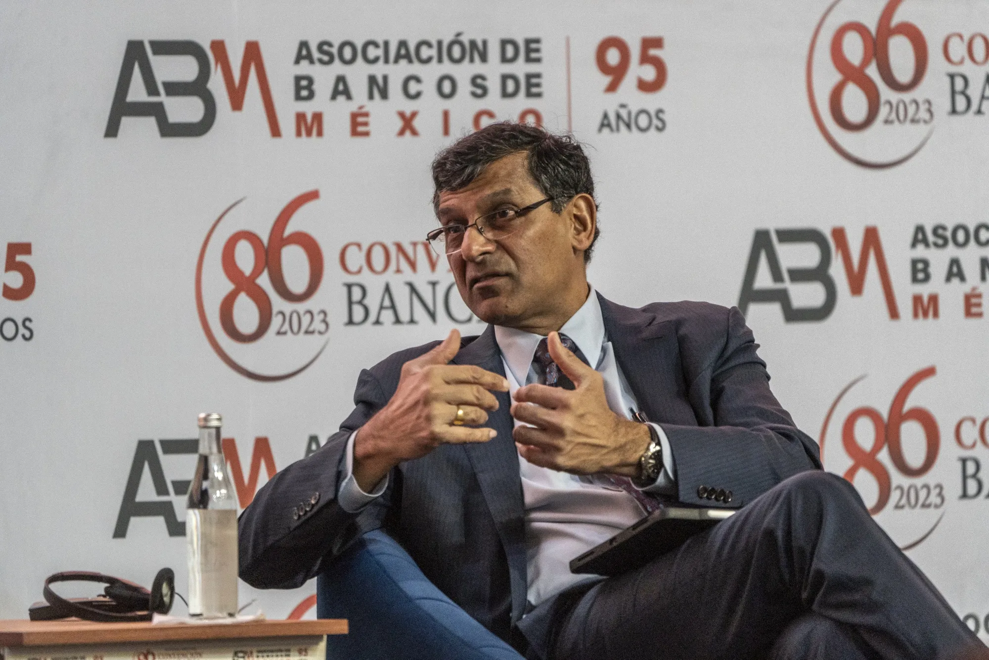 Raghuram Rajan, IMF Economist Who Foresaw 2008 Crisis Expects More Bank ...