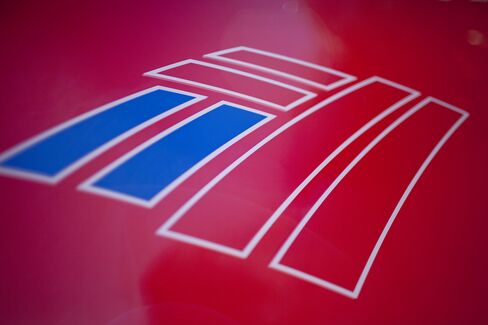 BofA Says Regulators May Limit Transfer of Merrill Contracts