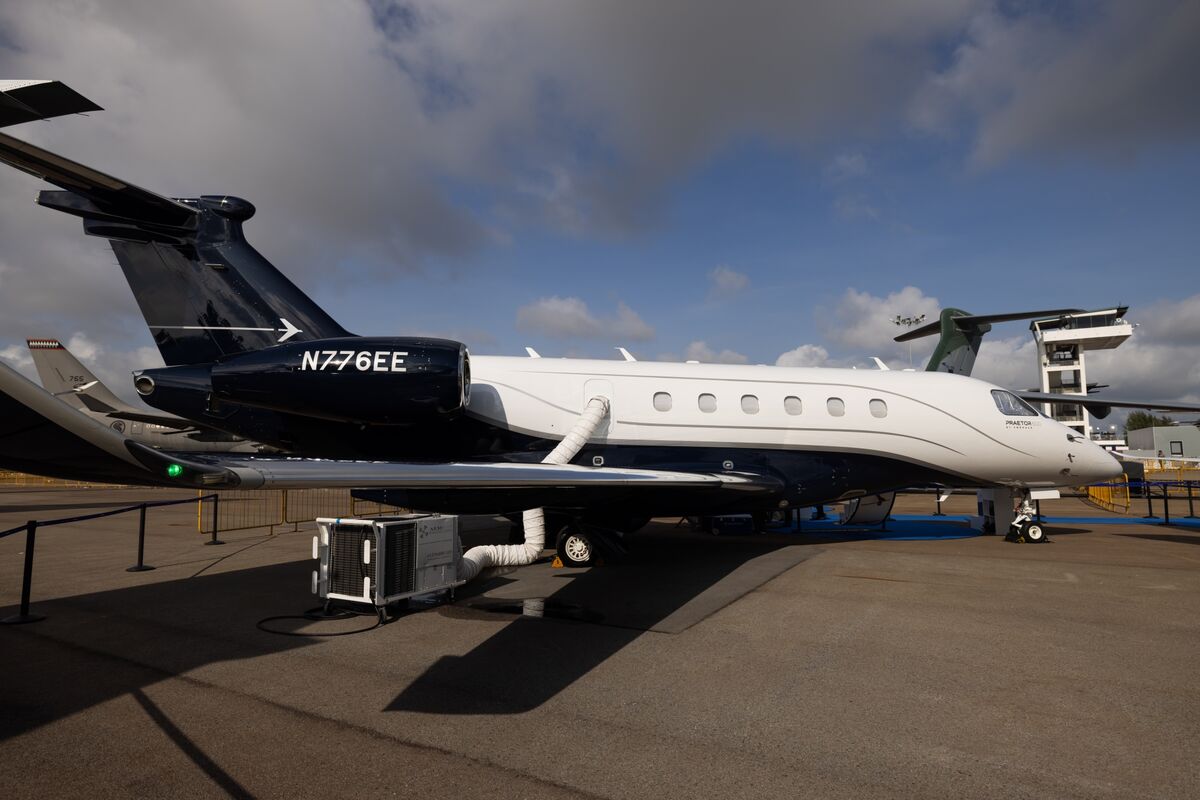 ブルームバーグのニュース記事「トランプ関税で航空機キャンセルや納入遅延の恐れ－エンブラエルCEO」の画像