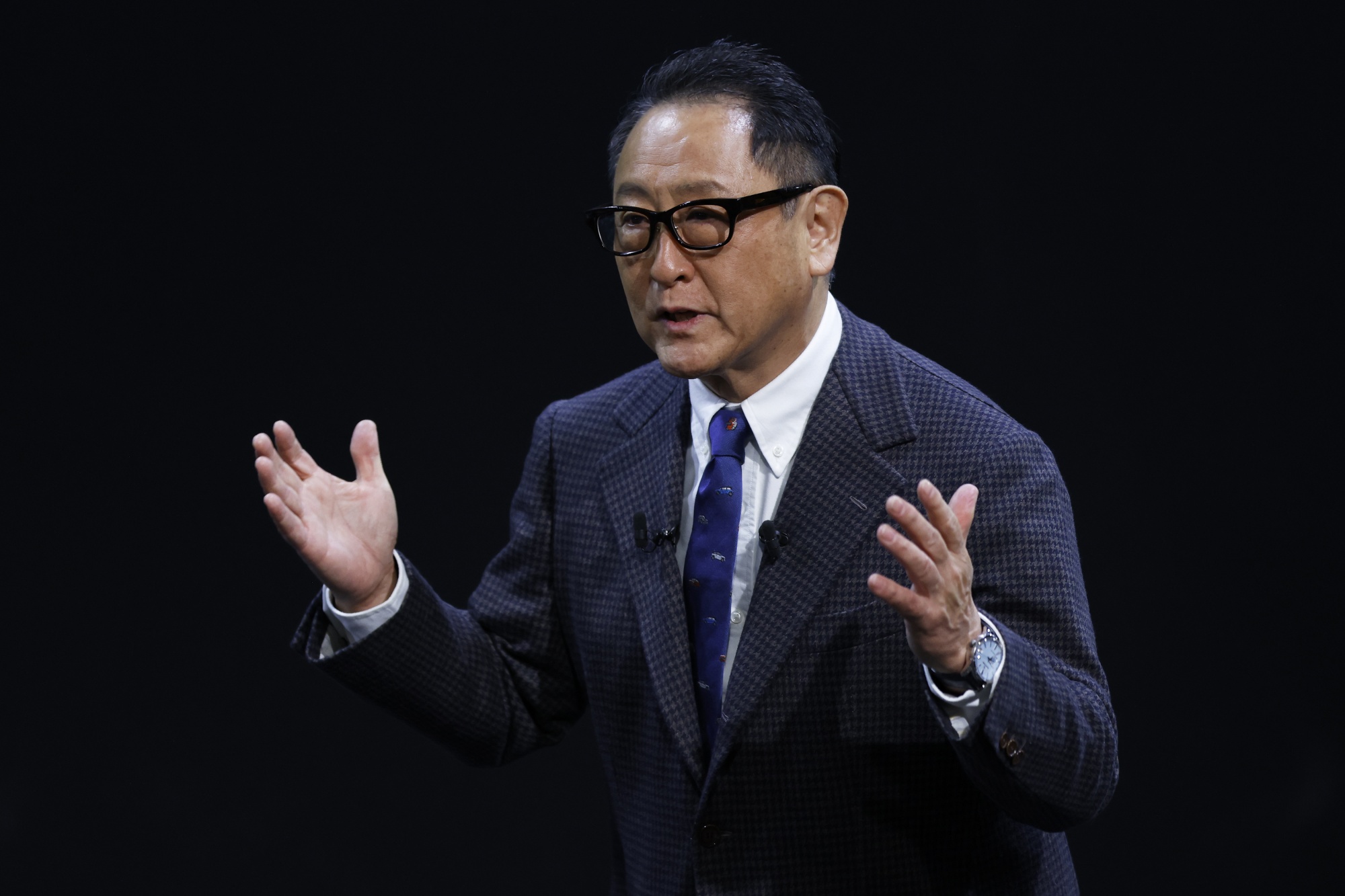 Toyota Rallies With EV Strategy as Chairman Toyoda Loses Investor