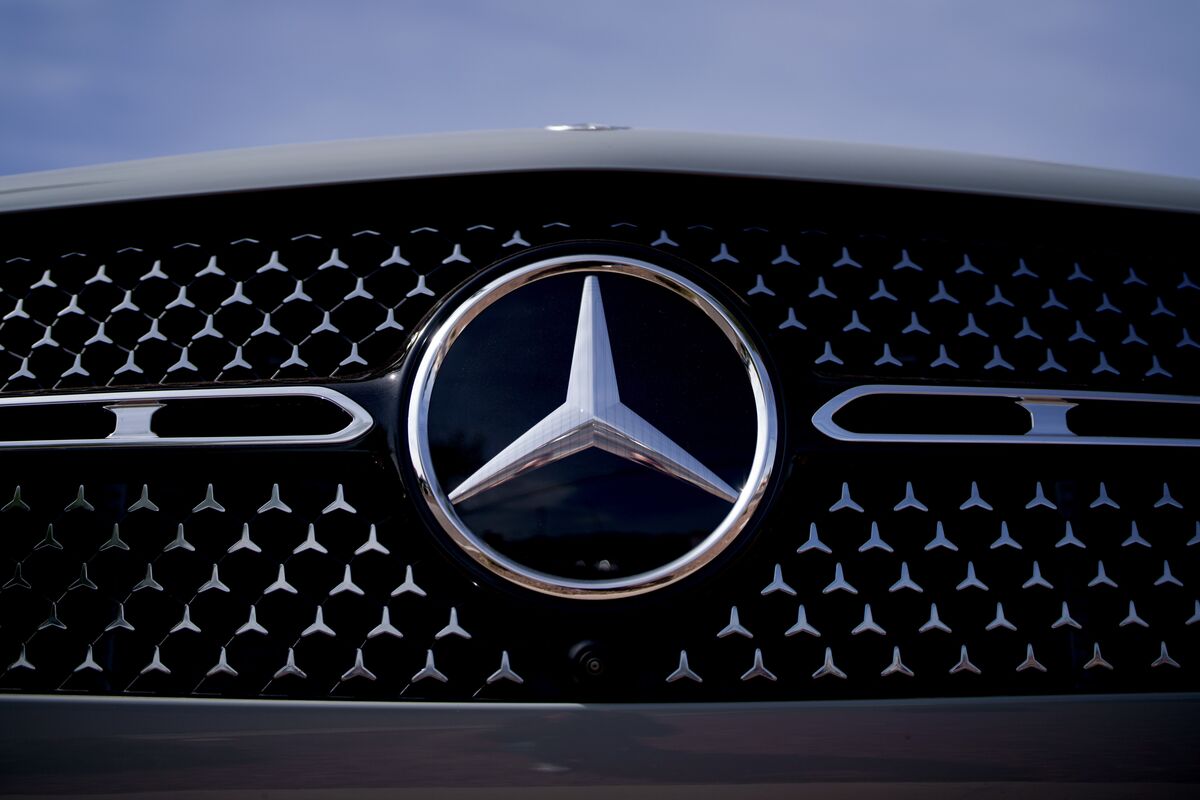 assets.bwbx.io image