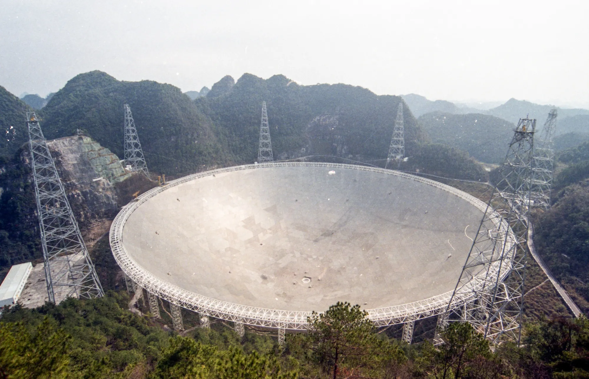 China Says Giant Telescope May Have Detected Signals From Alien ...