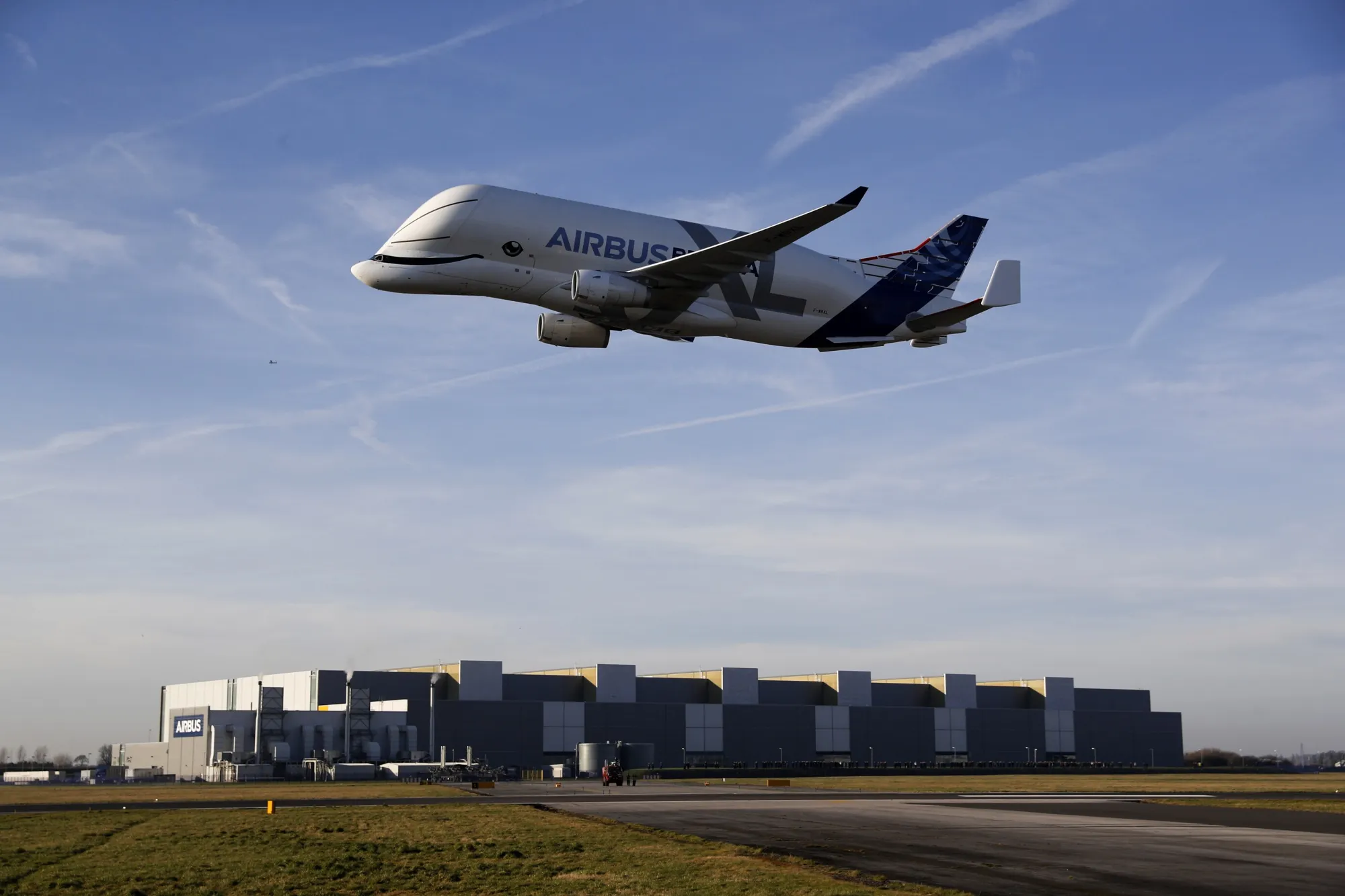 Airbus to Sell Early Fleet of Beluga XL Planes for Bigger Ones - Bloomberg