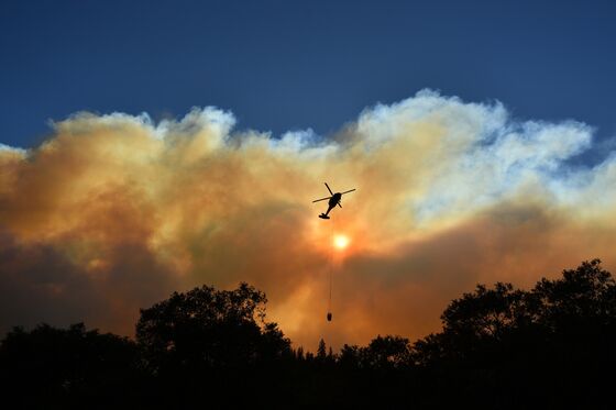 Fierce California Winds Provide No Relief From Fires