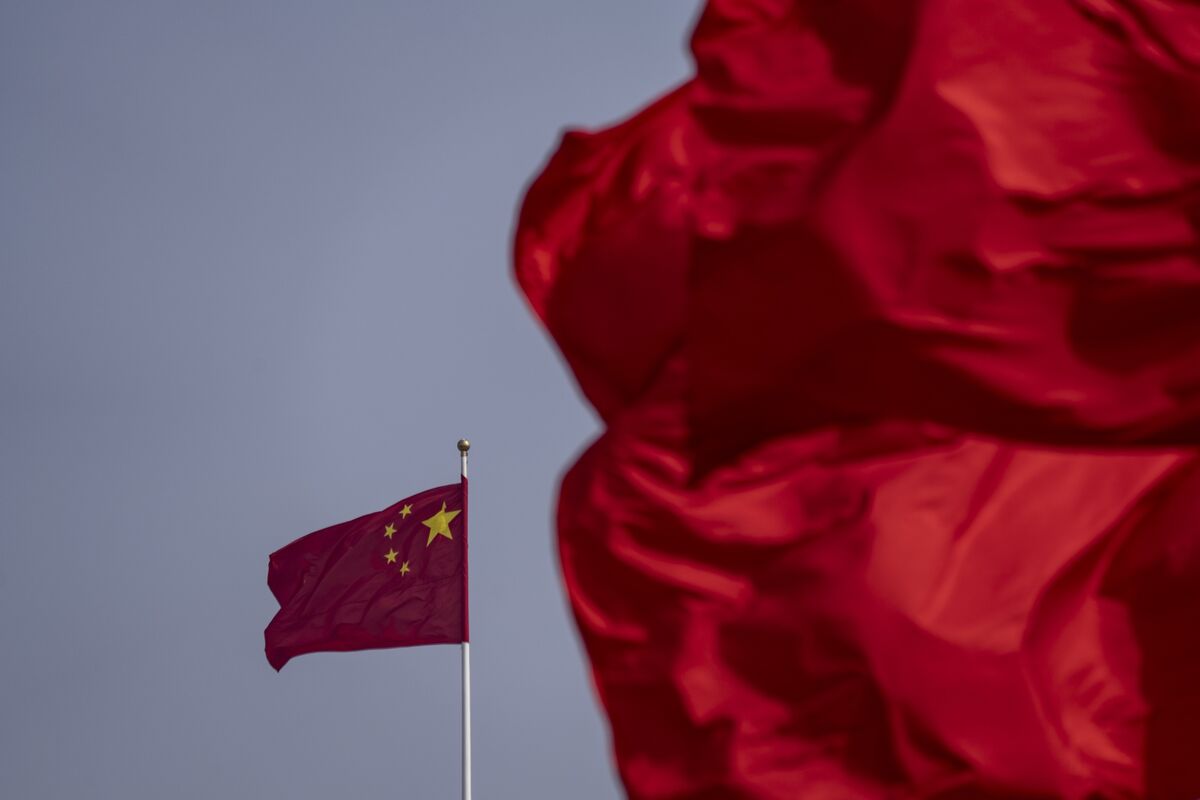 bloomberg.com - China Probes NFRA Vice Minister in Expanding Finance Crackdown