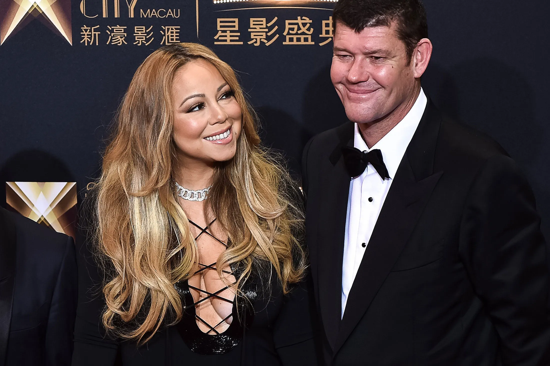 Billionaire James Packer and Mariah Carey Said to Be Engaged - Bloomberg, image size:2200x1464
