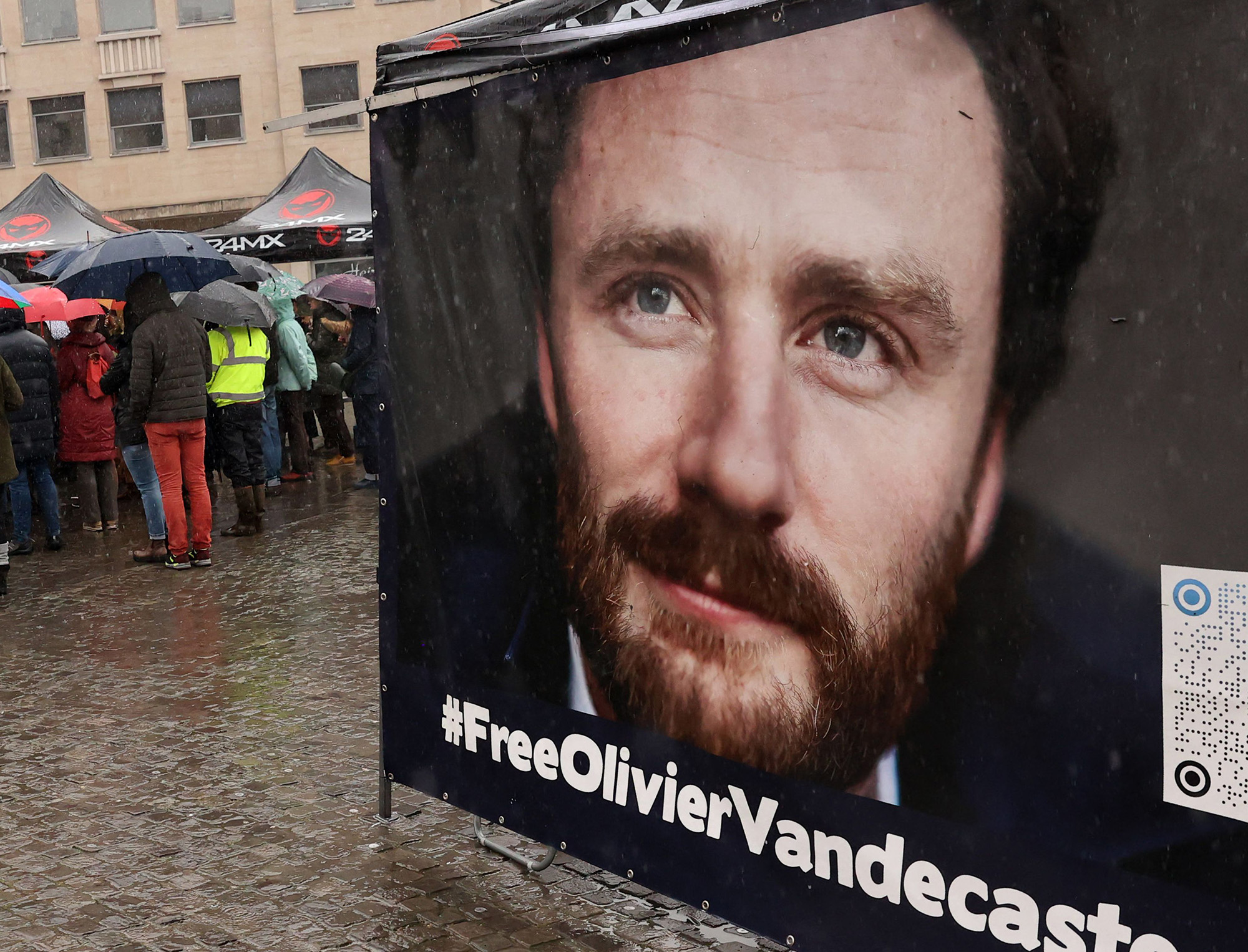 Iran Sentences Belgian Aid Worker Olivier Vandecasteele For Spying ...