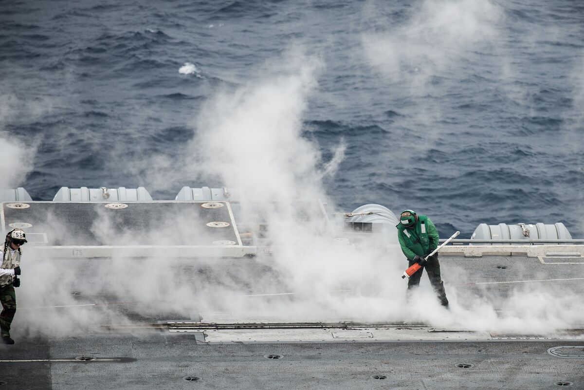 Trump Orders US Aircraft Carriers to Go Back to Steam Catapults