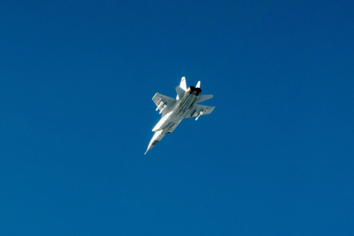 NATO Pledges ‘Robust’ Response to Russian Airspace Incursions