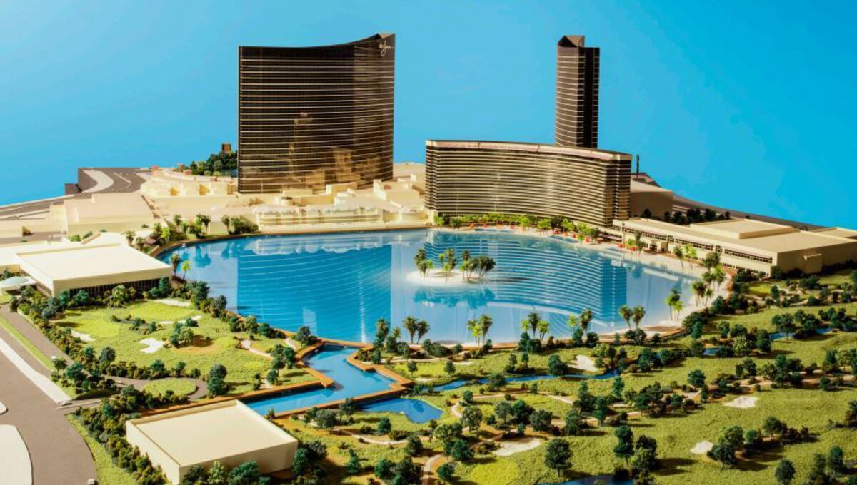 wynn-planning-1-6-billion-lake-resort-on-the-las-vegas-strip-bloomberg