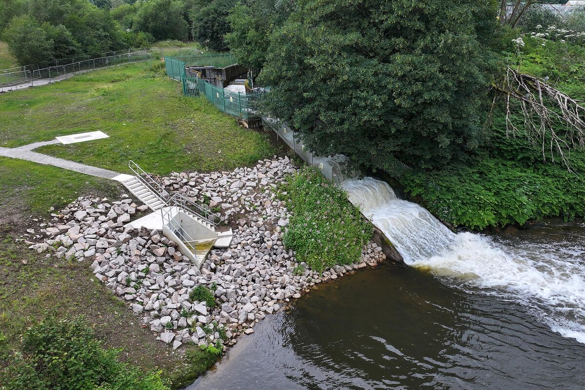 UK Pledges Consumer Champion for Scandal-Ridden Water Sector UK Pledges Consumer Champion for Scandal-Ridden Water Sector