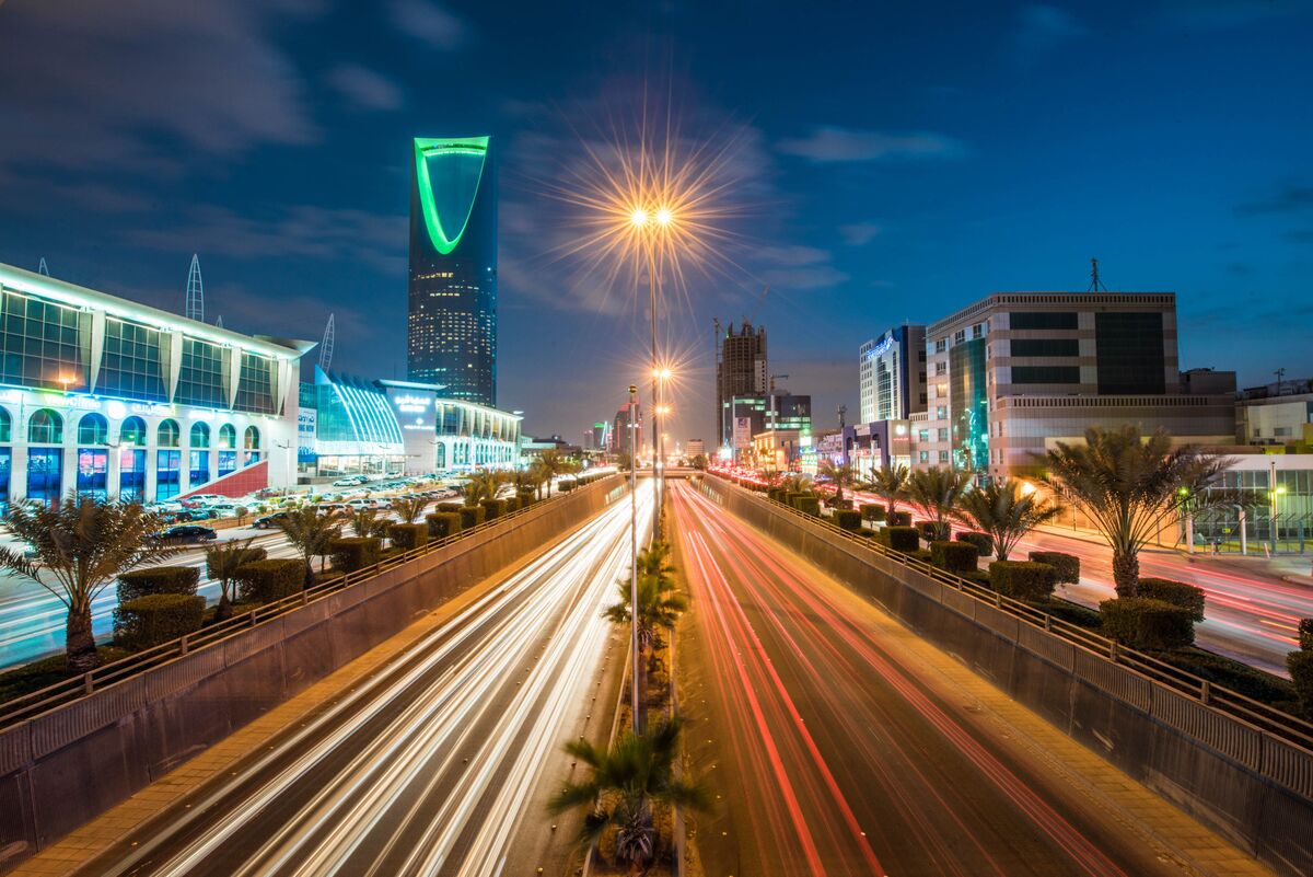 Saudi Arabia GDP: Economy Shrinks Again After Kingdom’s Oil Cuts ...