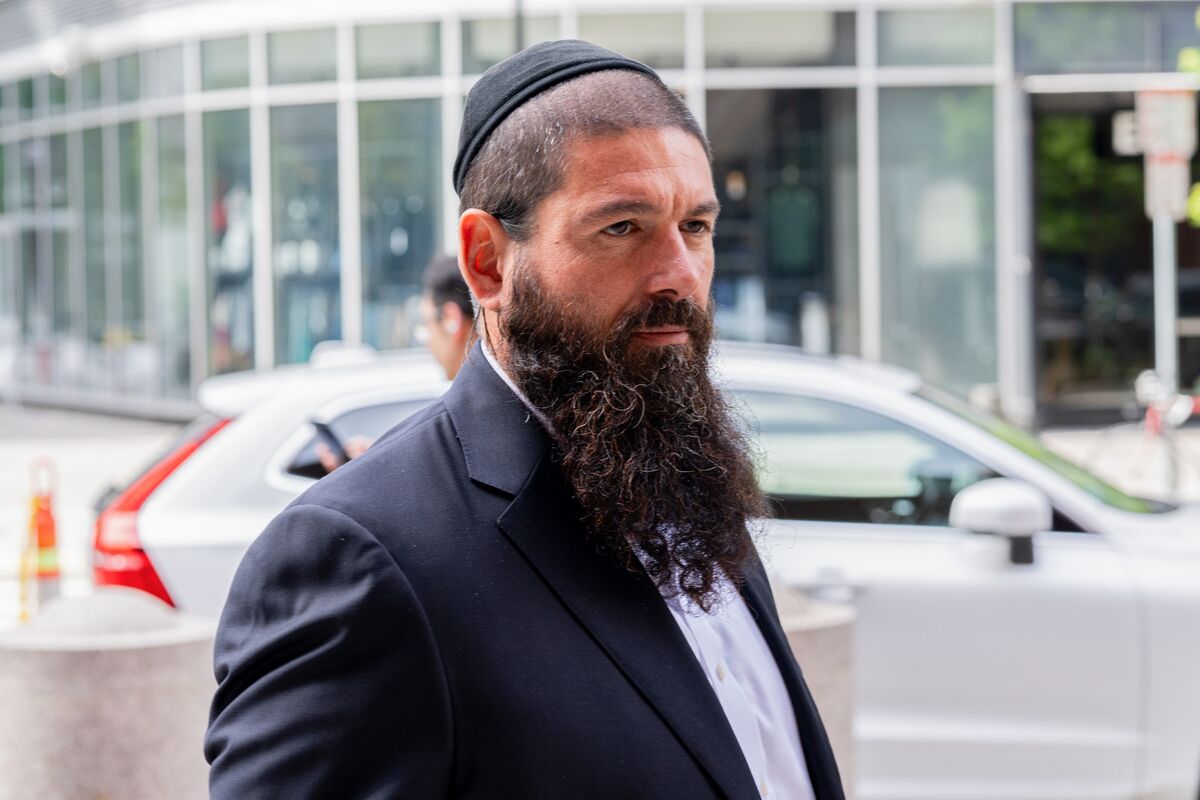 M&A Lawyer Pleads Not Guilty to Leading Insider-Trading Ring