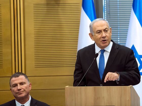 Israel Seen Putting Knesset Agenda in Netanyahu Opponent’s Hands