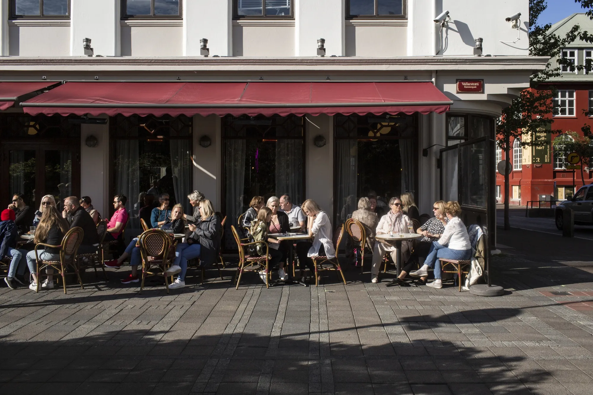 Tourists return to Iceland's capital