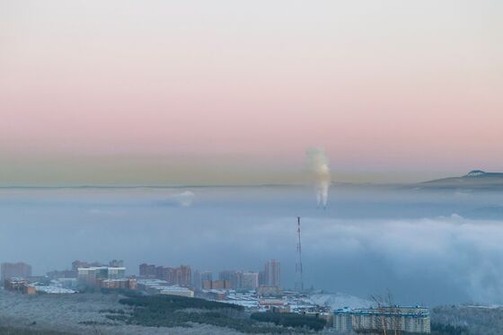 Siberian Black Skies Have Russia’s Dirtiest City Begging for Gas