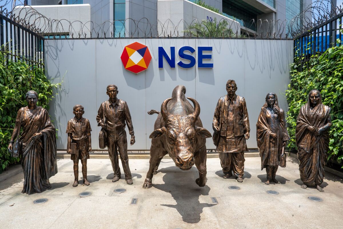 India Proprietary Trading Slumps on Auction Liquidity Woes, Trading Curbs