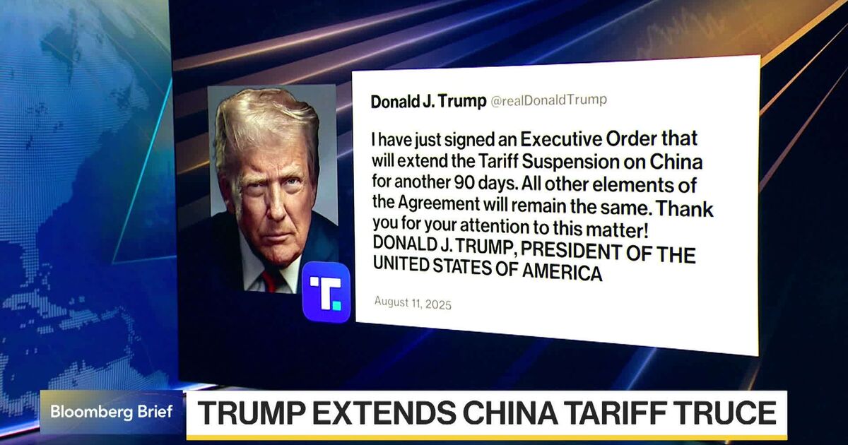 洋書 GET TRUMP Watch Trump Extends US-China Trade Truce by 90 Days - Bloomberg