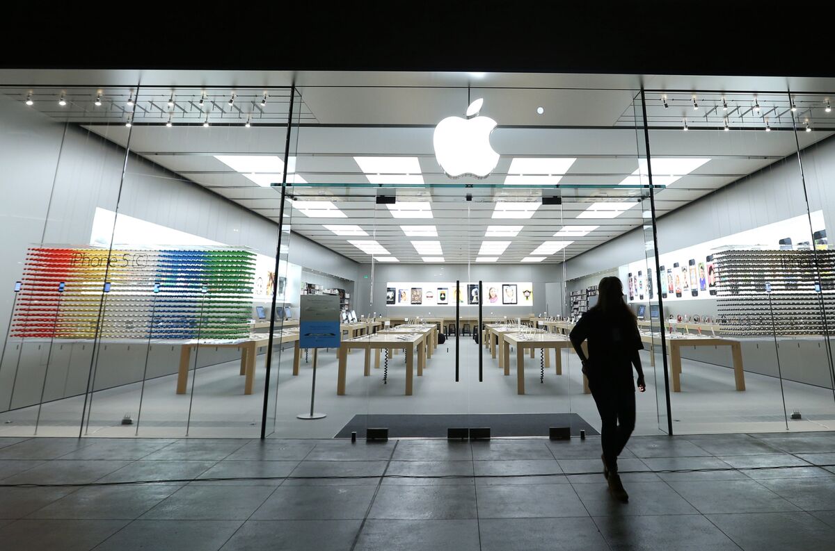 Memo: Apple warns staff to be ready for questions about CSAM scanning, says it will address privacy concerns by having an independent auditor review the system (Mark Gurman/Bloomberg)