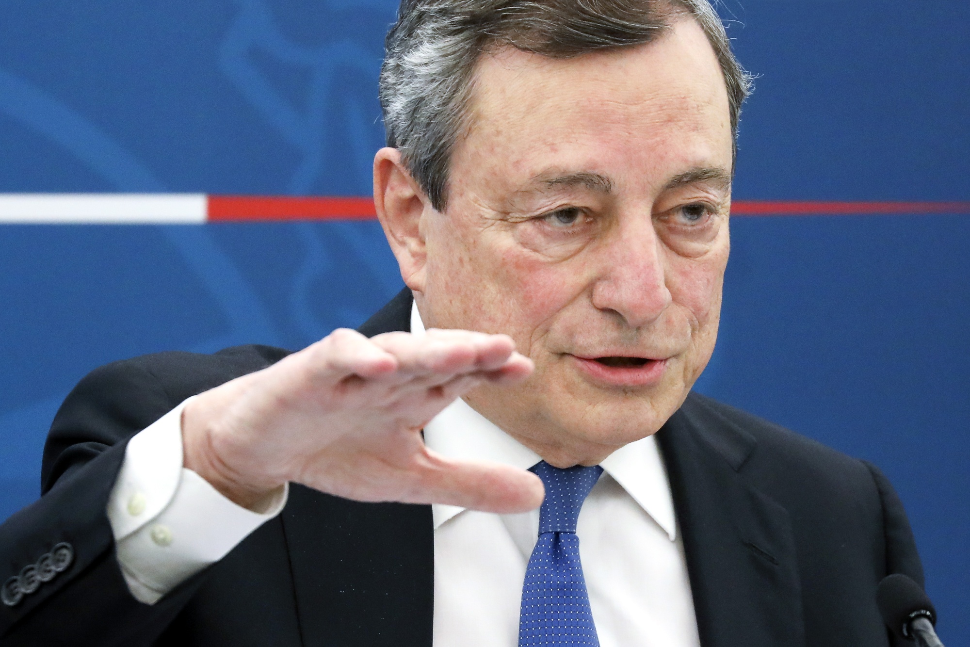 hủ tướng đương nhiệm của nước Ý, ông Mario Draghi.