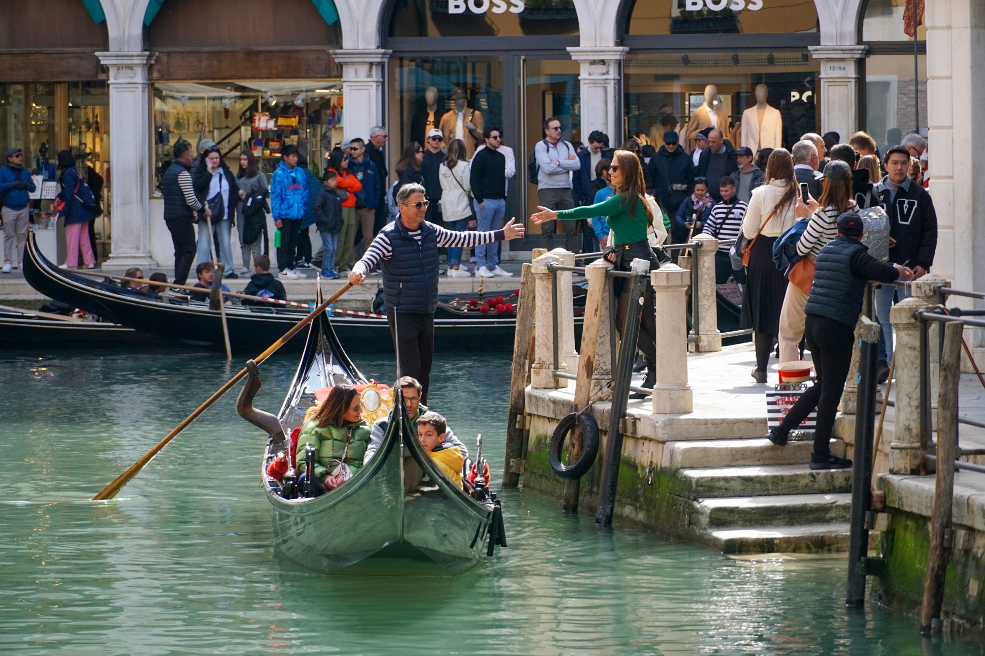 Tourists In Venice As Italy Budget Foresees 2023 Growth Boost
