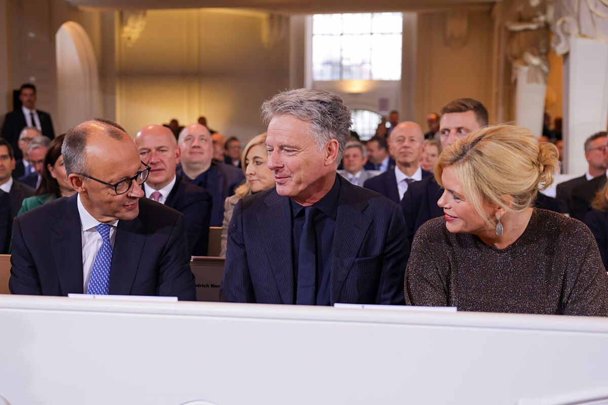 Merz Urges Germans to Accept Change or Suffer Economic Slide